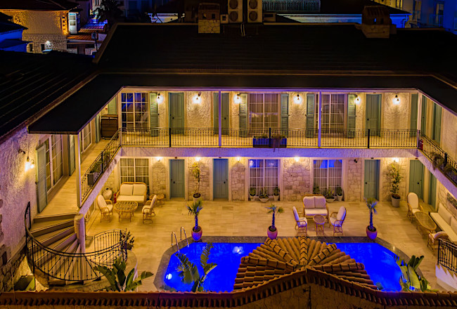 Avlu Alaçatı Butik Otel Genel 1